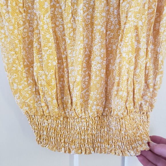 Rose & Thyme Smocked Sleeveless Scoop Neck Rayon Tank - Picture 5 of 6